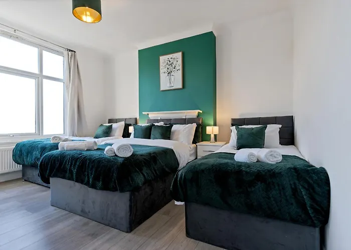 Stylish Pad In London
